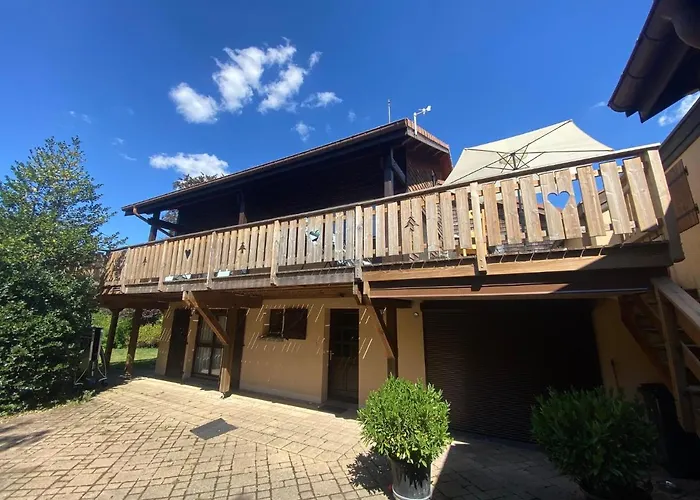 Chalet Kelly, Centre Ville / Jacuzzi / Sauna