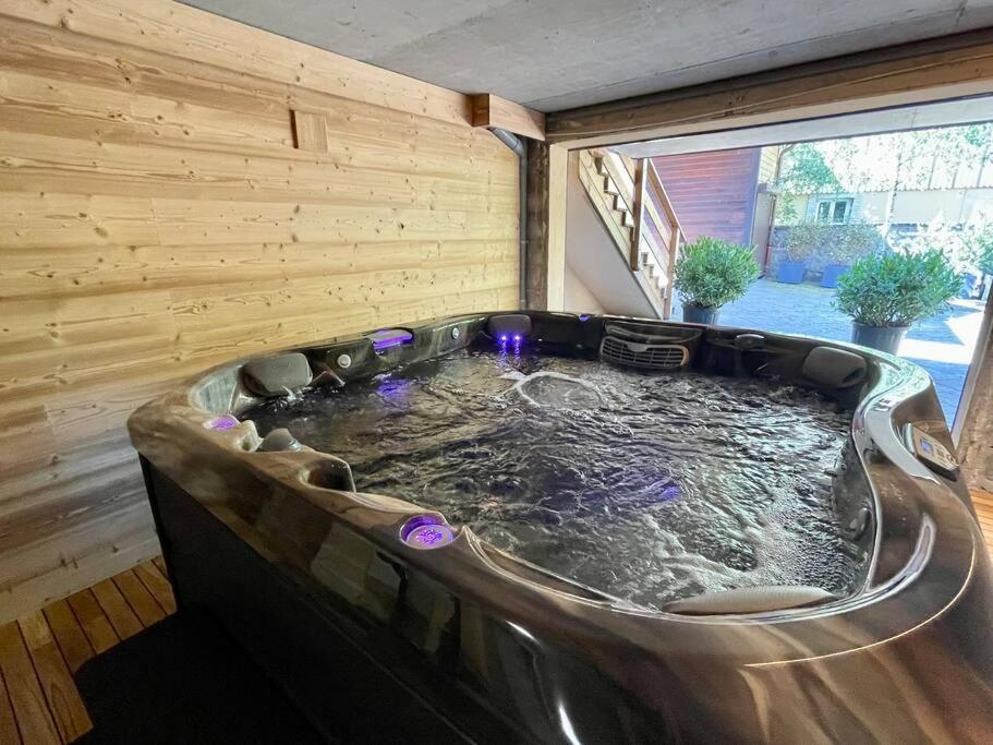 Chalet Kelly, Centre / Jacuzzi / Sauna Gerardmer