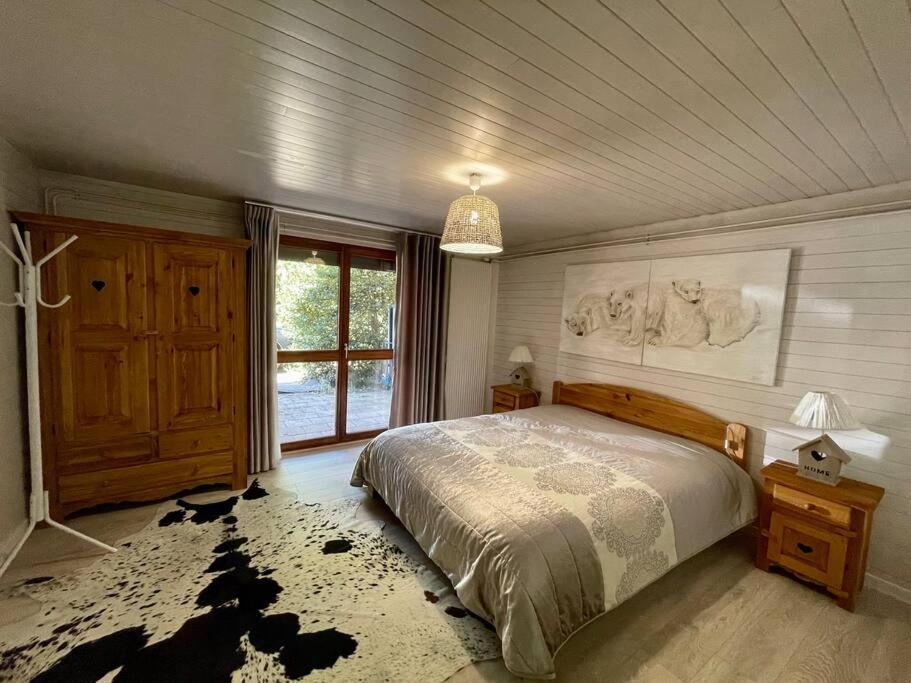 Kelly, Centre / Jacuzzi / Sauna Chalet *